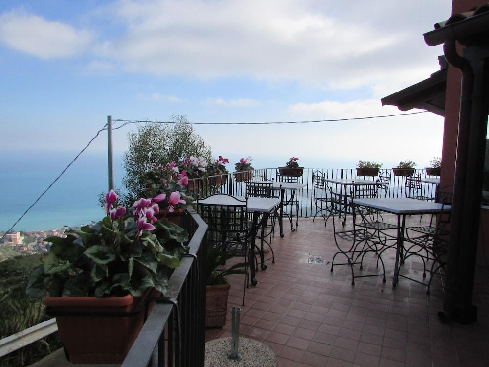 Penzion Casale Di Caterina Taormina Exteriér fotografie